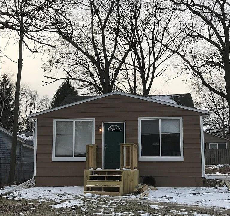 1st image of 3885 Lawley St