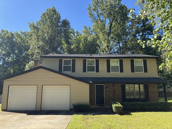 205 Regency Dr