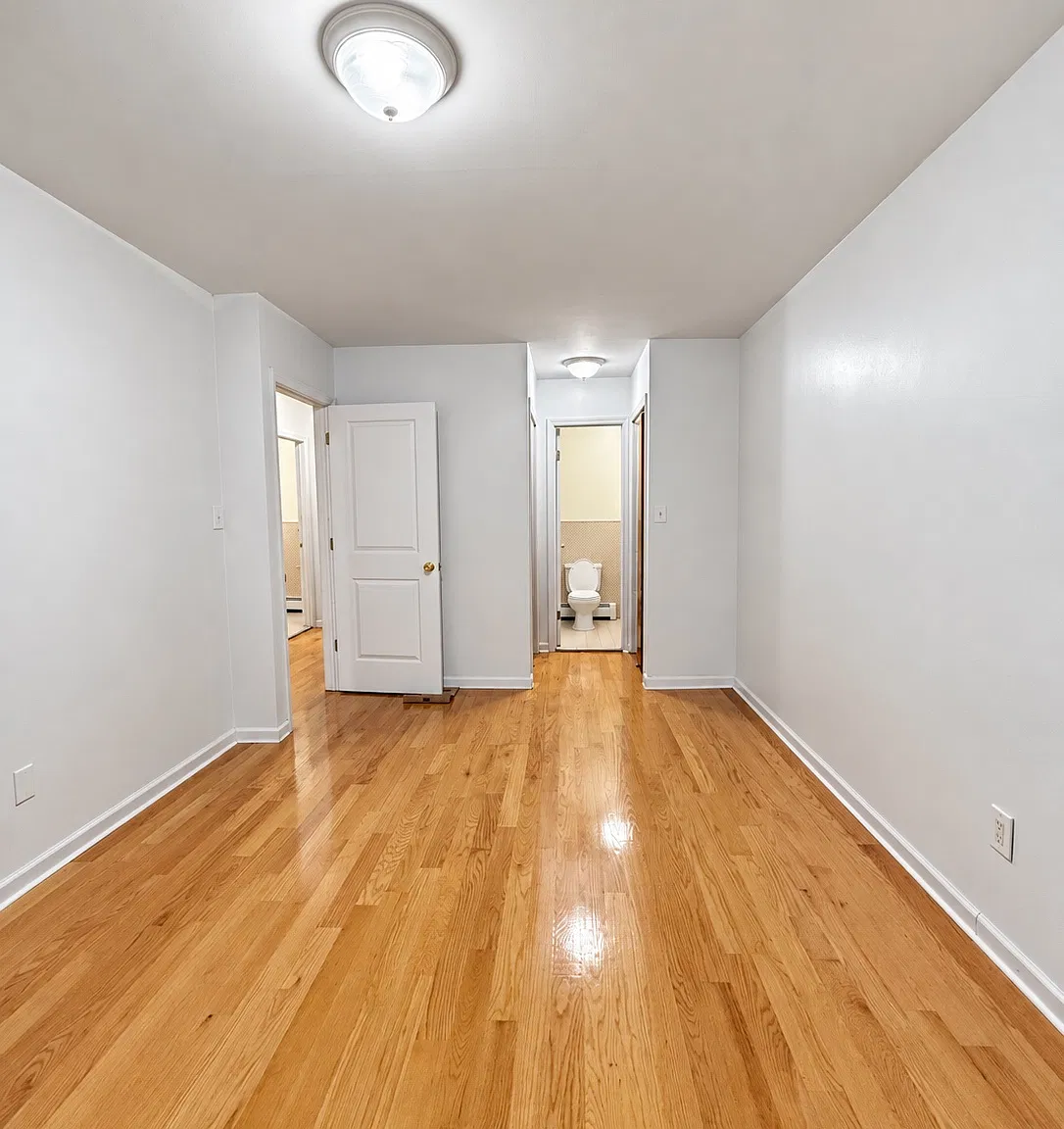 3 bed, $3,000 — Photo 4