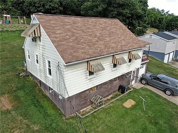 2nd image of 14 School St