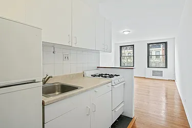 Rented by Pinnacle City Living