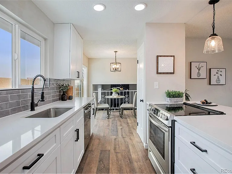 8369 E Briarwood Ave — Photo 9