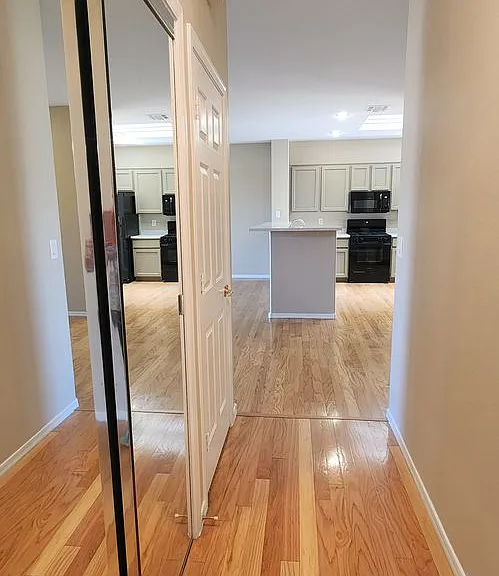 1561 Bonner Springs Dr — Photo 12