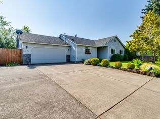 171 Morse Ave, Creswell, OR 97426