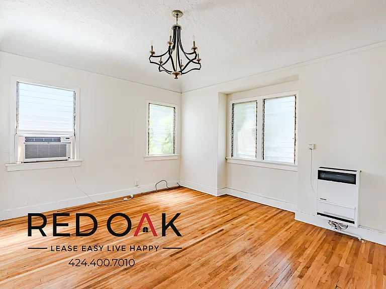 806 Lucile Ave #808-1/4 — Photo 1