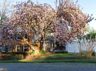 9620 Cinnamon Creek Dr, Vienna, VA 22182