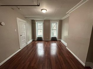 229 Albany Ave #3F, Brooklyn, NY 11213
