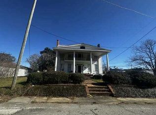 103 N Newton St, Claxton, GA 30417