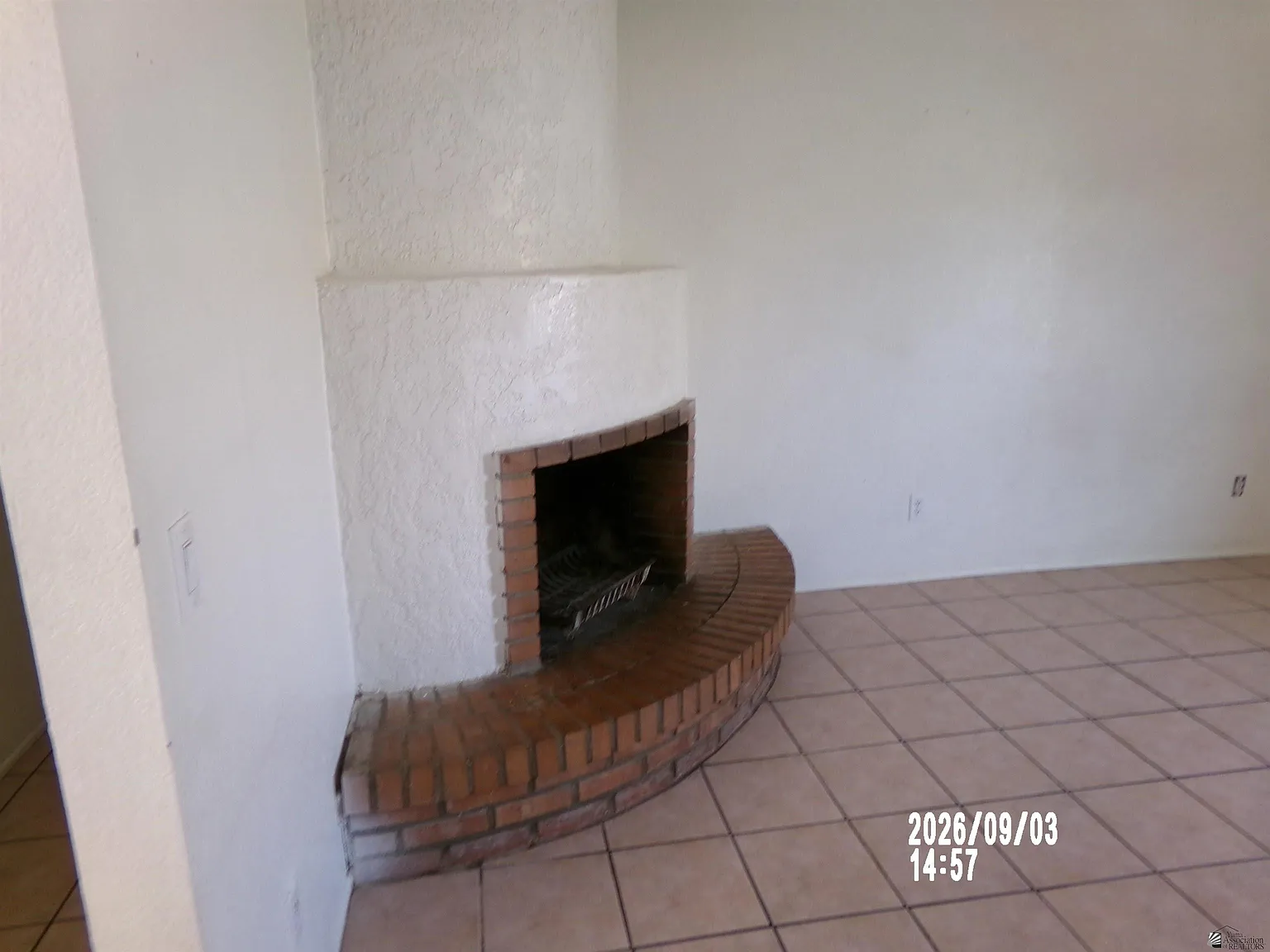 3 bed, 2.0 bath, 1308 sqft, $1,450 — Photo 3