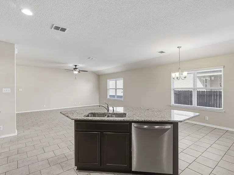8810 Double Oak — Photo 12
