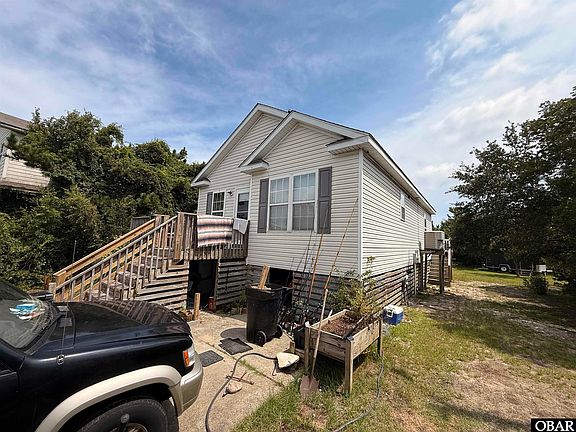 3rd image of 40377 N End Rd