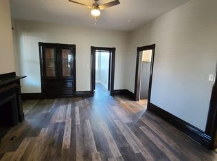 11 Walnut St #1, Crafton, PA 15205