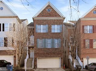 7174 Pennys Town Ct, Annandale, VA 22003