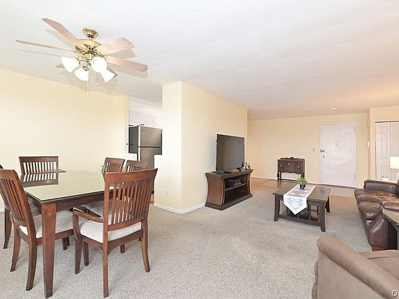 5th image of 1 Birchwood Court #5F