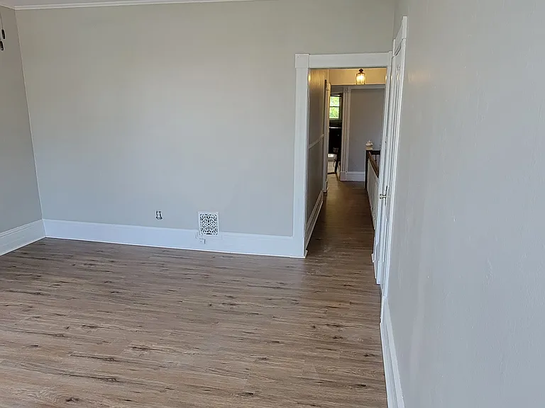 623 5th Ave #1/2 — Photo 8