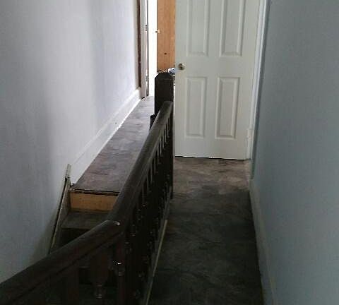 2nd image of 1930 E Thayer St