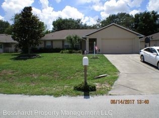 8 Hickory Loop Trl, Ocala, FL 34472