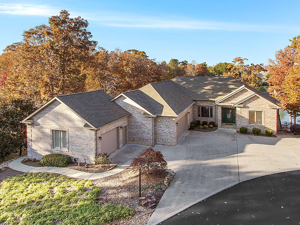 1st image of 323 Washita Ln