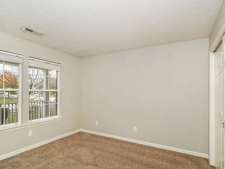 5654 Fair Ridge Pl — Photo 13