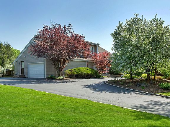 2nd image of 3 Duchess Ct