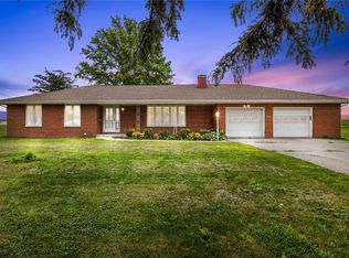 301 Rabe Dr SE, Blairstown, IA 52209