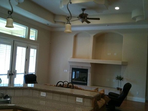 2nd image of 557 Scottsville Blvd