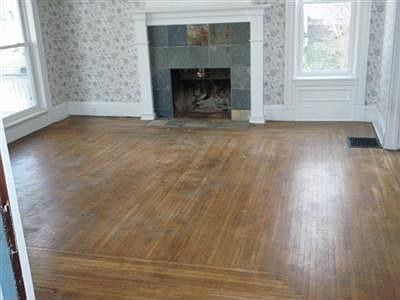 4th image of 489 S Lincoln Ave