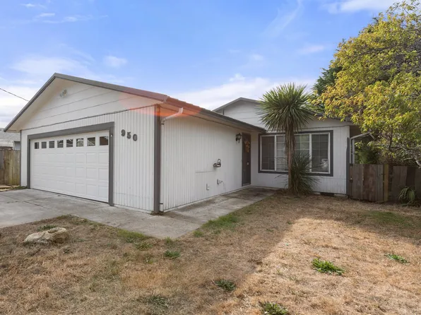 950 Augustine Ave, Coos Bay, OR 97420