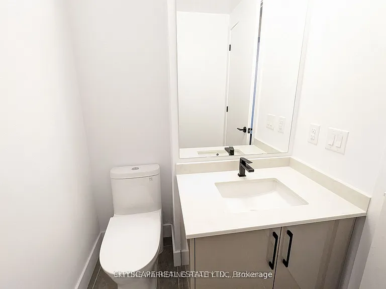 2450 Old Bronte Rd #549 — Photo 9