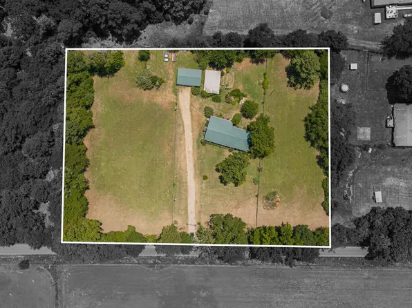 1942 Crabapple Rd, Big Sandy, TX 75755
