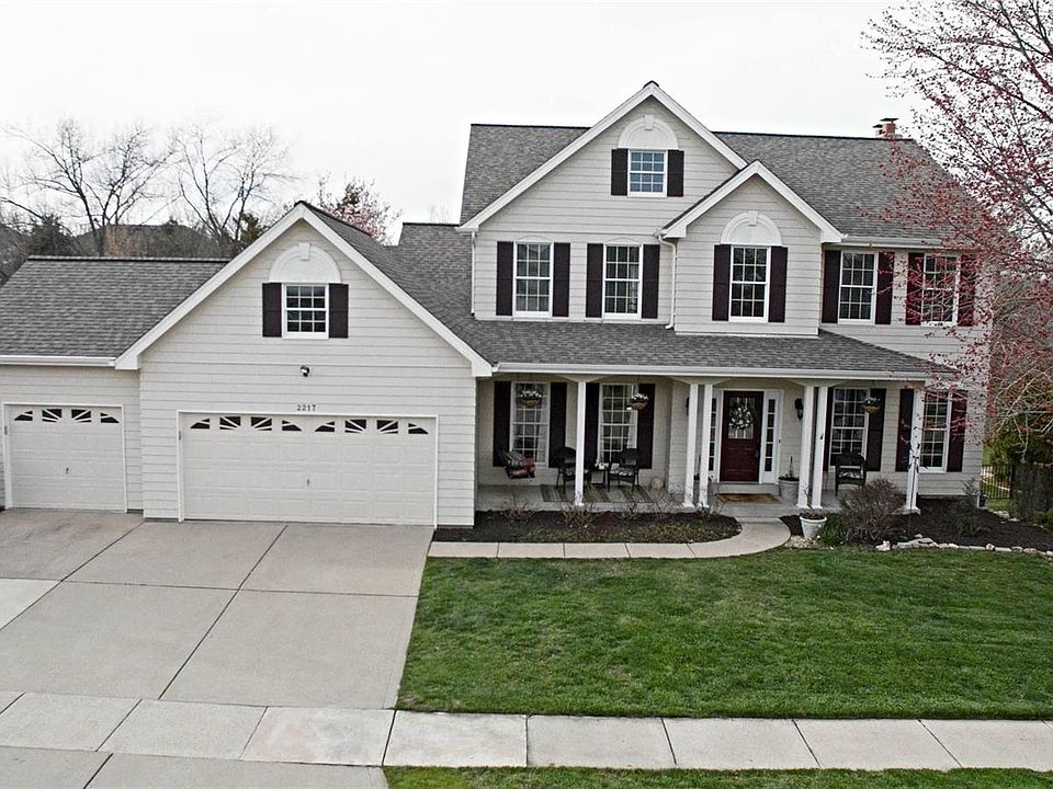 1st image of 2217 Oak Crest Manor Ln