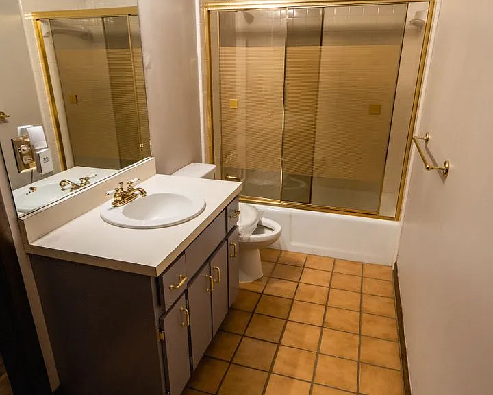 3322 Robinhood Rd — Photo 23