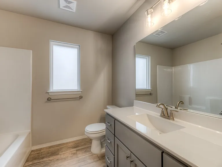 3710 S 13th Pl — Photo 25