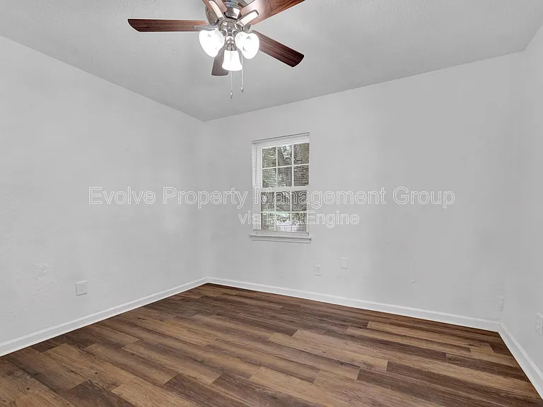 2966 Yale Ave #7 — Photo 12