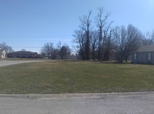 414 E Maple St, Bainbridge, IN 46105