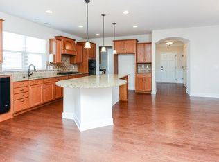 147 Riverside Ln, Woodstock, GA 30188