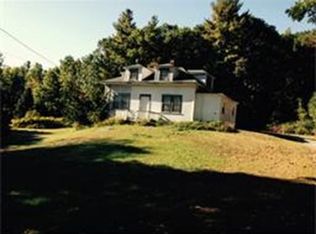 346 Middlesex Rd, Tyngsboro, MA 01879