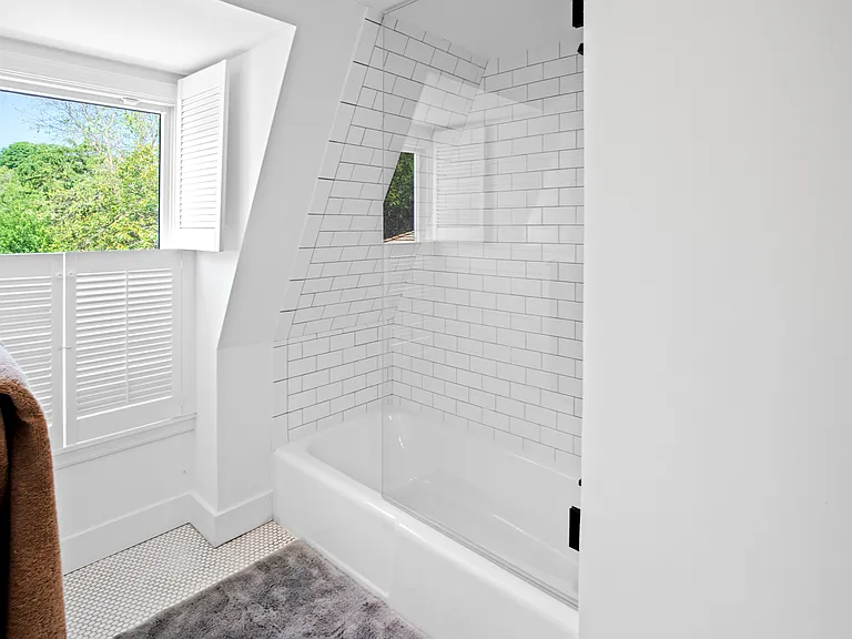 477 Little Plains Rd — Photo 37