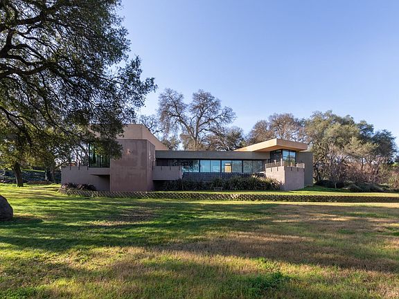 5th image of 12100 Horseshoe Rd