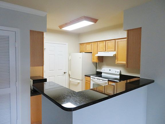 4th image of 1125 Villagio Cir Unit 102