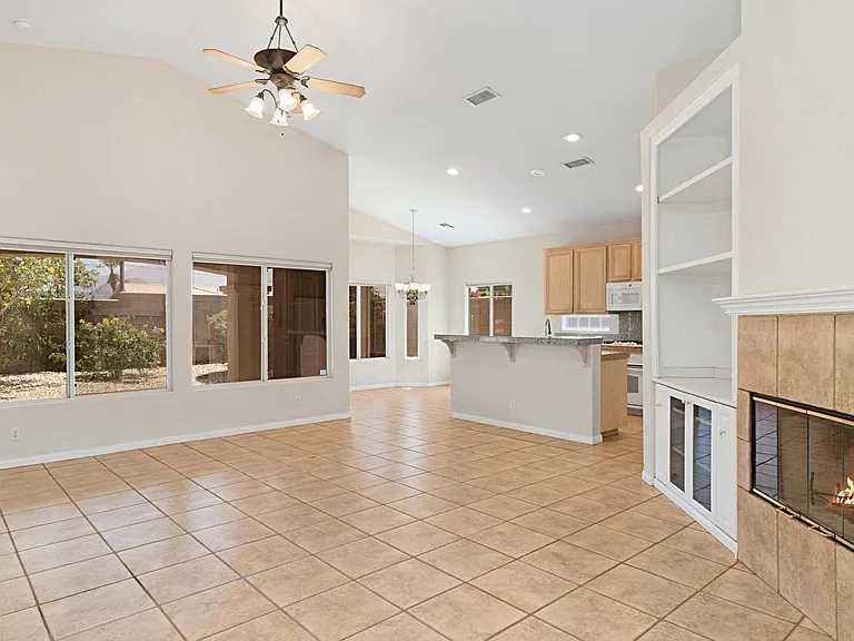 79851 Carmel Valley Ave — Photo 3
