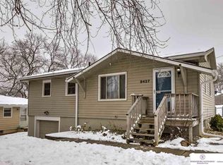 9427 Meredith Ave, Omaha, NE 68134