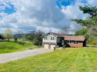 1131 S Fork Dr, Sevierville, TN 37862