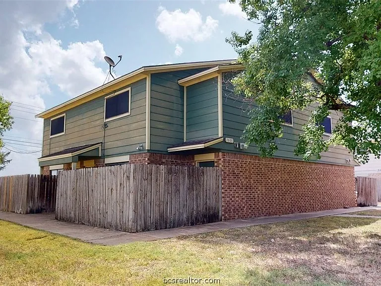 2807 Longmire Dr #B — Photo 21