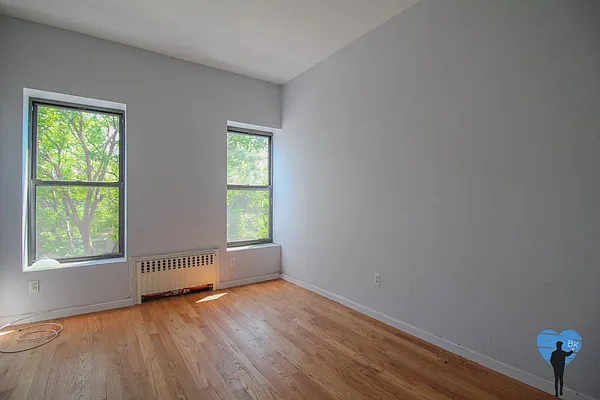 Rented by Next Door Realty NYC | media 31