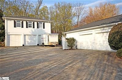 4th image of 10 Cape Charles Dr