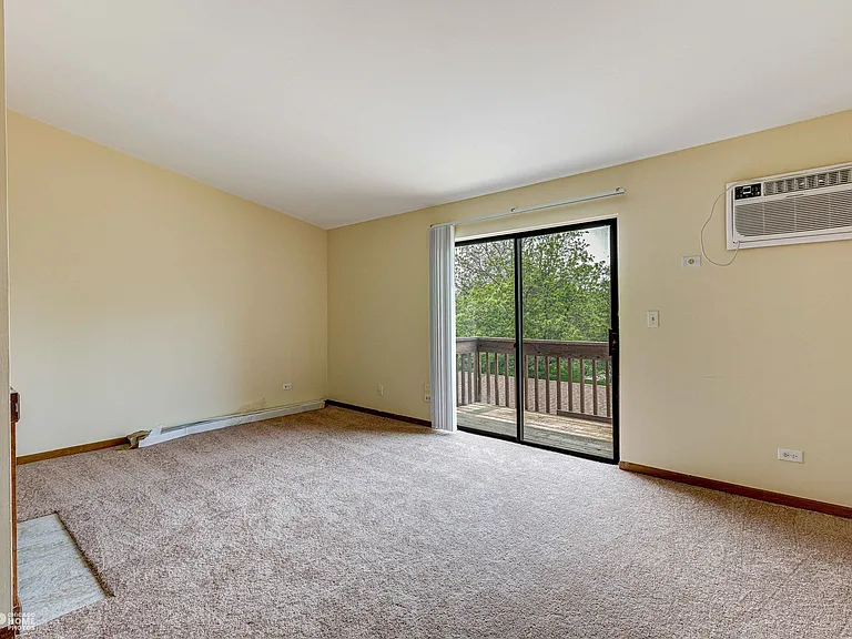 439 Berkshire Dr #36 — Photo 8