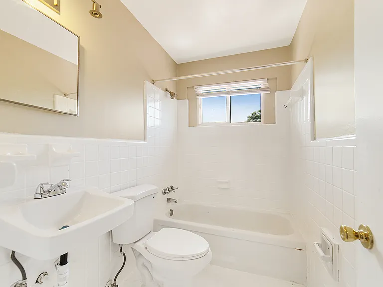 3410 Elizabeth St NW #5 — Photo 6