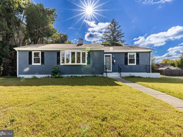 39 Broadway, Laurel Springs, NJ 08021
