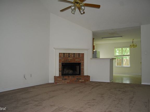 2nd image of 14368 Williamsburg Dr